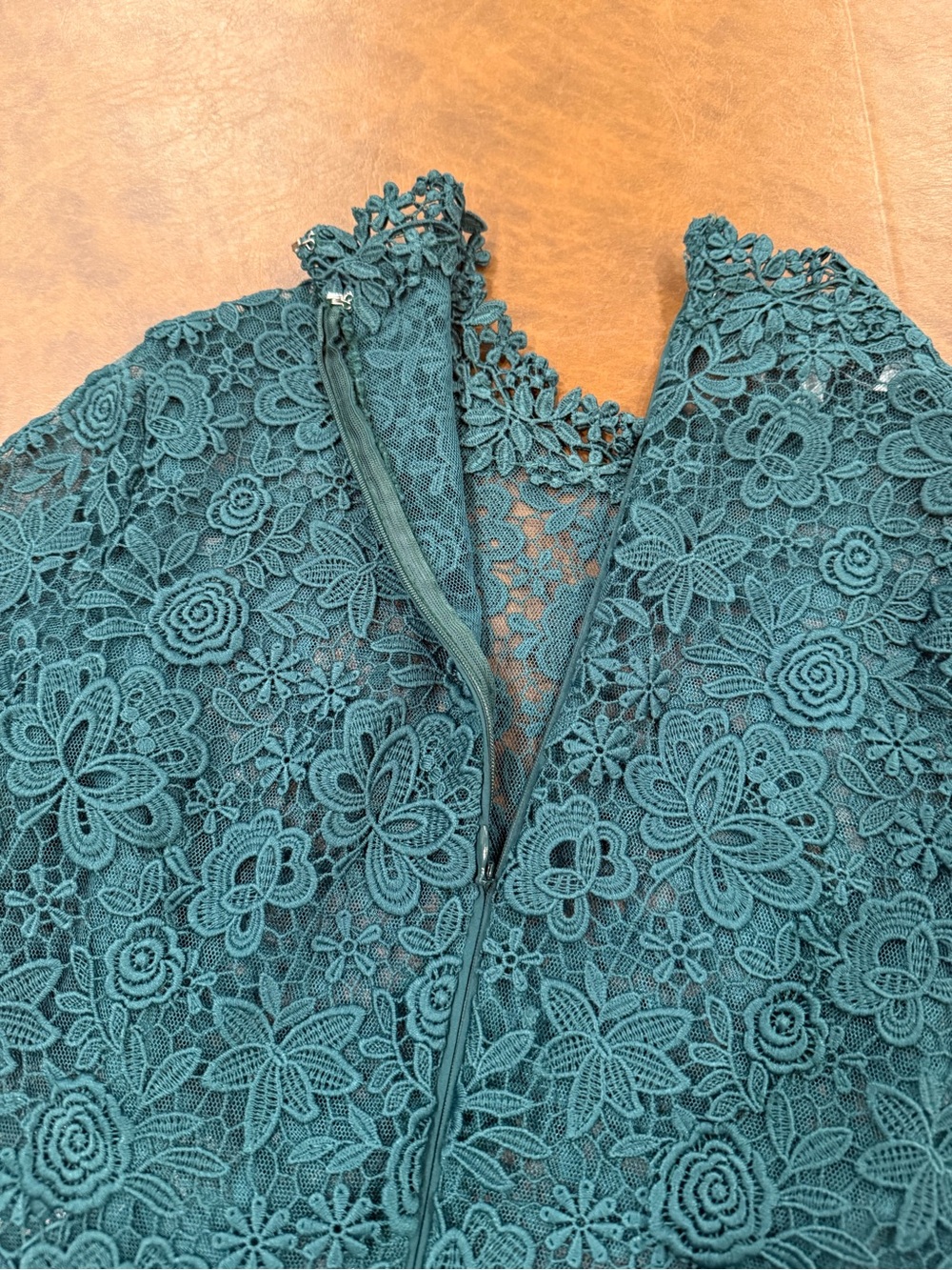 Teri Jon Rickie Freeman Lace Tiered Long-Sleeve Formal Dress Deep Green Size 2 - Picture 14 of 14
